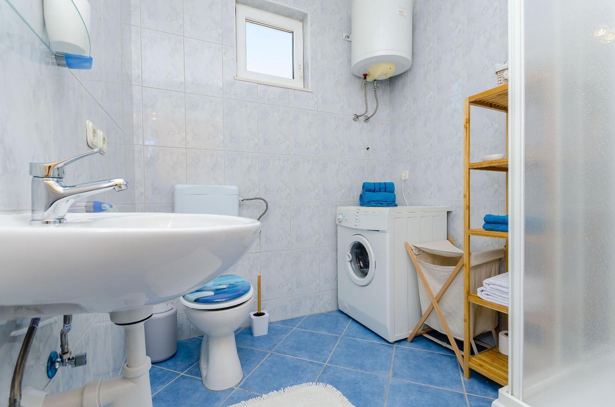 Apartment Mario โตรกีร์ ภายนอก รูปภาพ